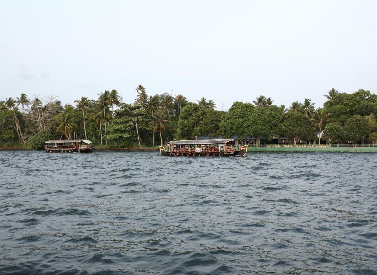 Hotel Illikkalam Lakeside