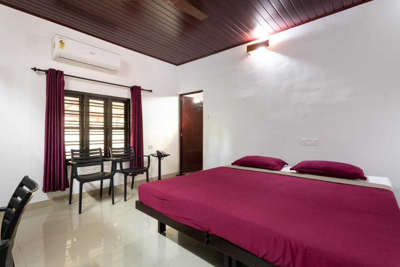 Illikkalam Lakeside 3* Kumarakom