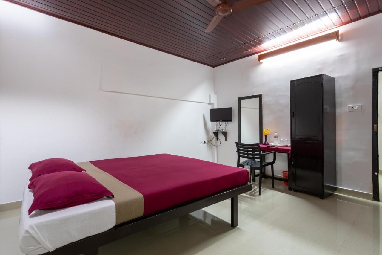 Hotel Illikkalam Lakeside 3*
